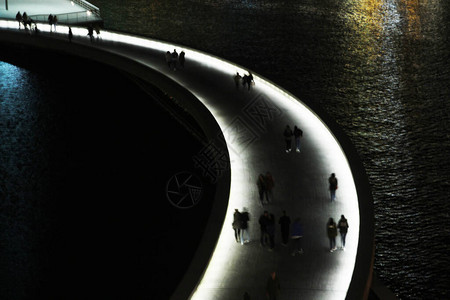 毕尔巴鄂河口大桥背景图片