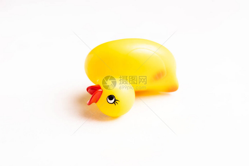黄色橡皮鸭对白色孤立图片