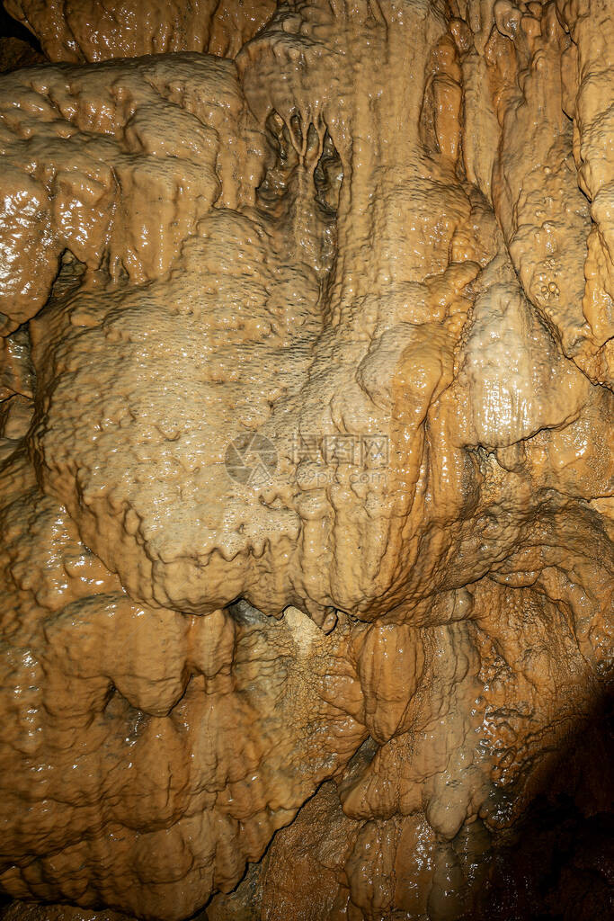 在意大利托斯卡尼意大利和欧洲的一座山洞中图片
