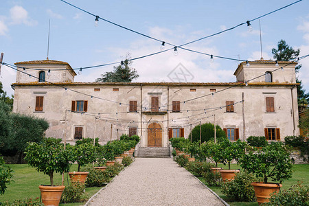意大利古老别墅的外表意大利佛罗伦萨葡萄酒园图片