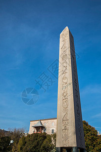 埃及方尖碑和蛇纹柱图片