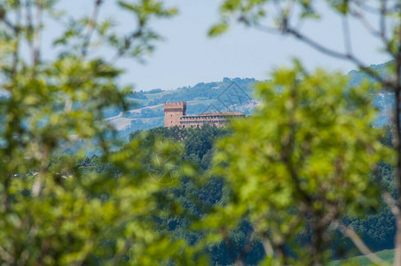 格拉达城堡是位于意大利马奇Gradara镇的中世纪堡垒图片