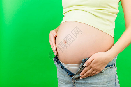 孕妇腹部的切片图象图片