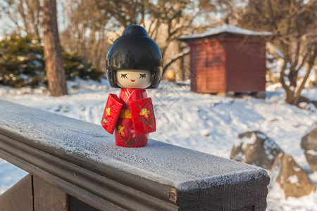 日本的赏雪风俗概念图片