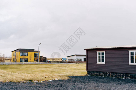 冰岛一个住宅区街道的街道图片