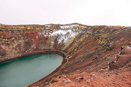 克瑞德湖是一个火山口湖或火山湖图片