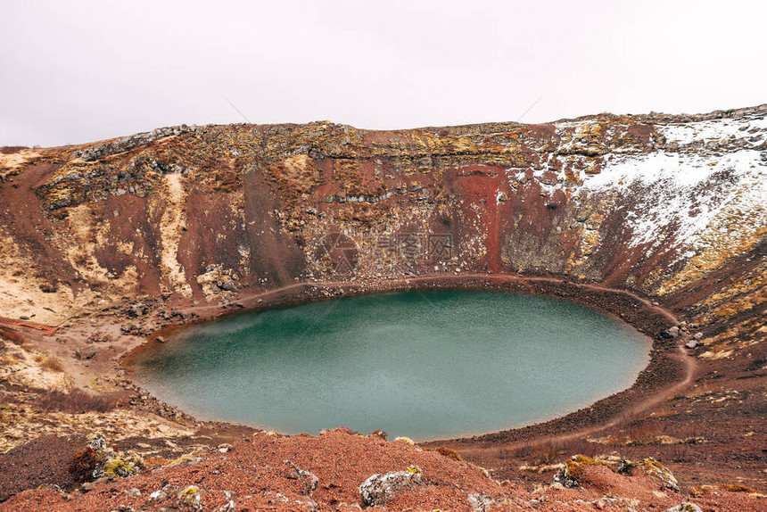 克瑞德湖是一个火山口湖或火山湖图片