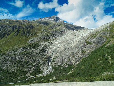 弗尔卡山口附近瑞士阿尔卑斯山的高清图片
