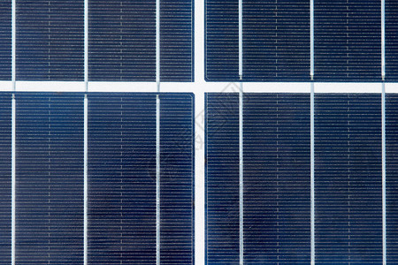 大厦屋顶上的太阳能电池图片