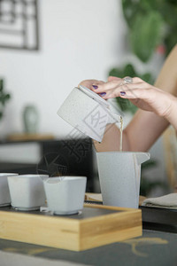 茶道体验传统茶道上的精致热茶参加传统茶道图片