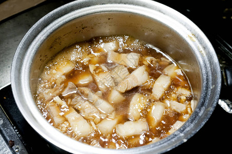 也被称为露范LuRouFan的家煮菜肉炒米图片