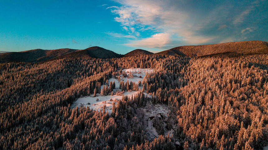 喀尔巴阡山脉冬天季图片