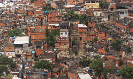 位于RiodeJaneirorazil的贫民窟综合体Alem图片