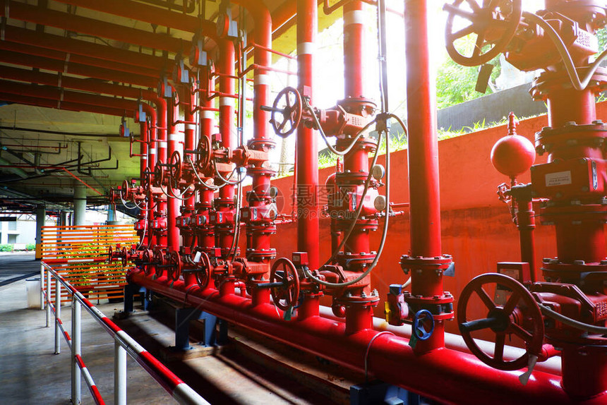百货公司水系统的水管和控制阀系统用于百货公司内图片