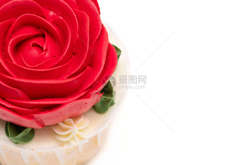 Cupcake蛋糕装饰着美丽的奶油玫瑰图片
