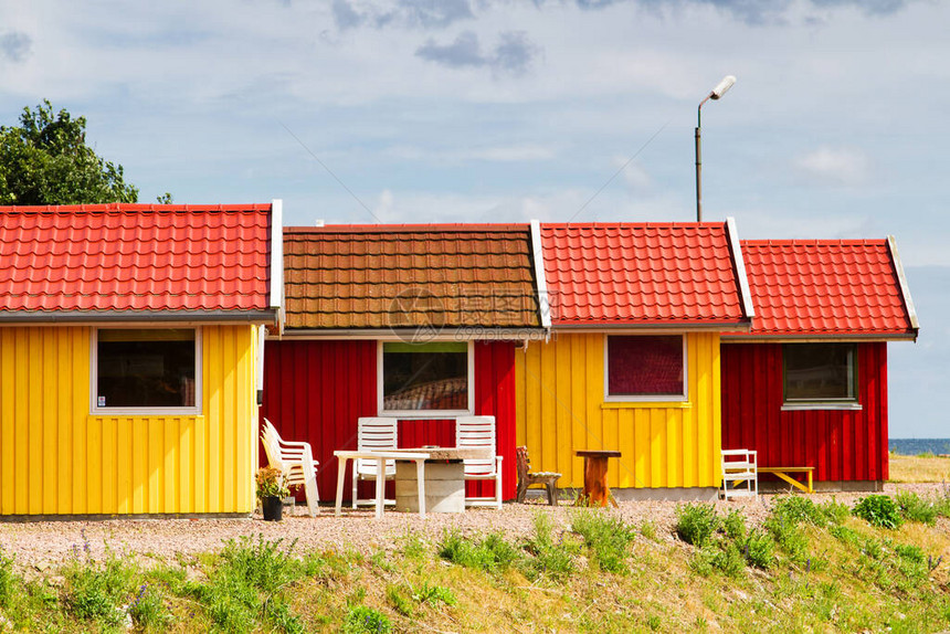 丹麦Bornholm的红和黄图片