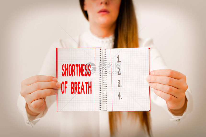 文字书写文本呼吸急促展示气道严重收紧导致呼吸困难的商业照片展示不同空色记事图片