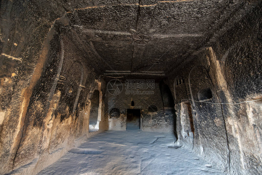 土耳其Guzelyurt山谷Guzelyurt地下城内位于土耳其Guzelyurt山谷Capadocia的古代多层洞穴城市I图片