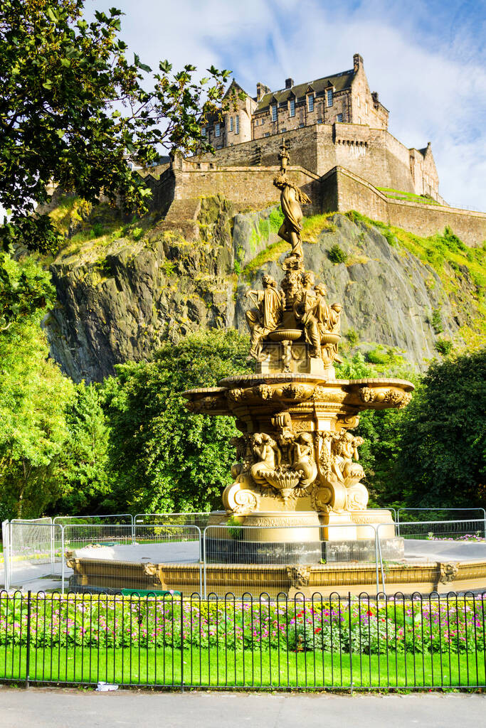 联合王国苏格兰爱丁堡Pinces街花园的罗斯喷泉地标图片