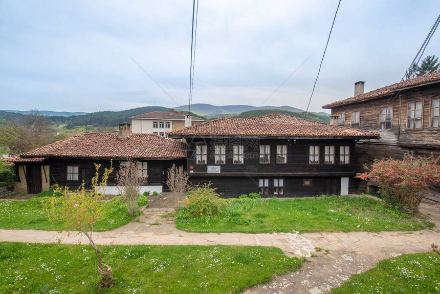 保加利亚斯利文地区历史悠久的科特尔老城19世纪的保加利亚传统房屋复兴春天的文图片