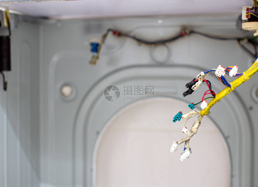 洗衣机维修电线插头连接图片