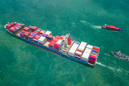海上船舶运输与集装箱船俯视图图片