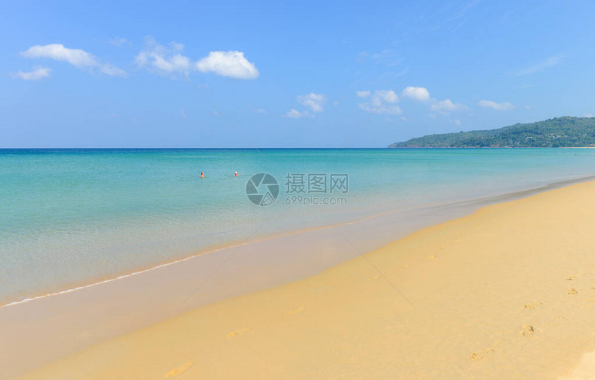 泰国卡隆海滩普吉的热带海滩和图片