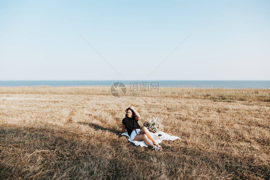 女与自然的统一平和的心情生态友图片