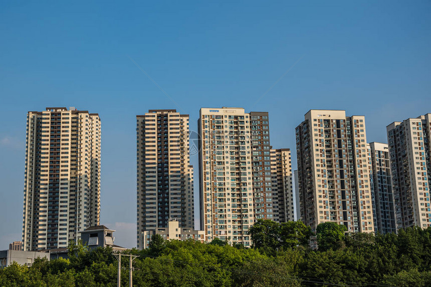 重庆2019年8月高山丘陵住宅图片
