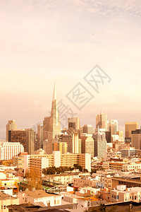 美国加利福尼亚州旧金山融区和北海滨街口的金融区图片
