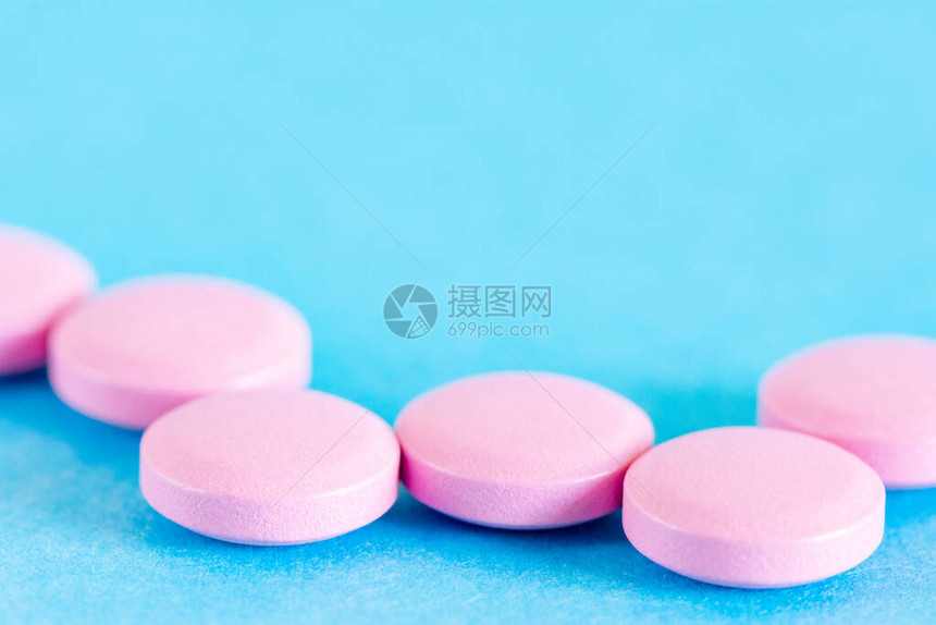 蓝色背景粉红色健康图片