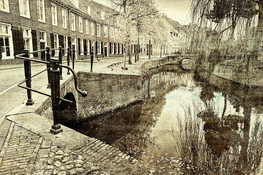 Amersfoort与典型的当地建筑有关的城市景象荷兰Amersfoort历史中心的堤岸传统图片