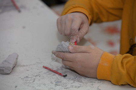 儿童娱乐儿童在考古学家中玩耍儿童亲手图片