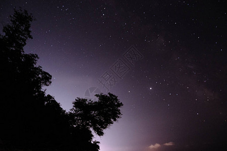 海面上的星空图片