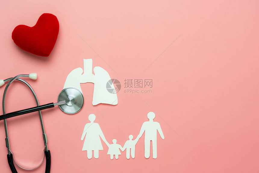 带有情人节背景概念的器官捐赠日配件保健和医疗的桌面视图空中图像粉红色纸上带肺的听诊器红心家图片