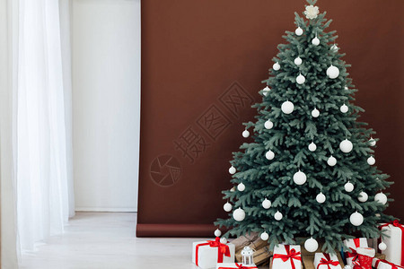 内地有蓝色圣诞树赠予新年装饰品和图片