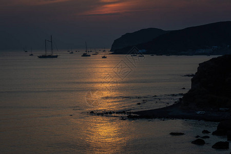 希腊桑托里尼岛的日落图片