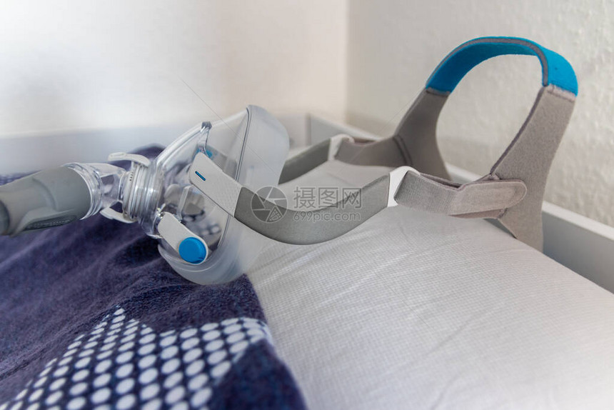 面罩可防止枕头上的阻塞睡眠呼吸暂停图片