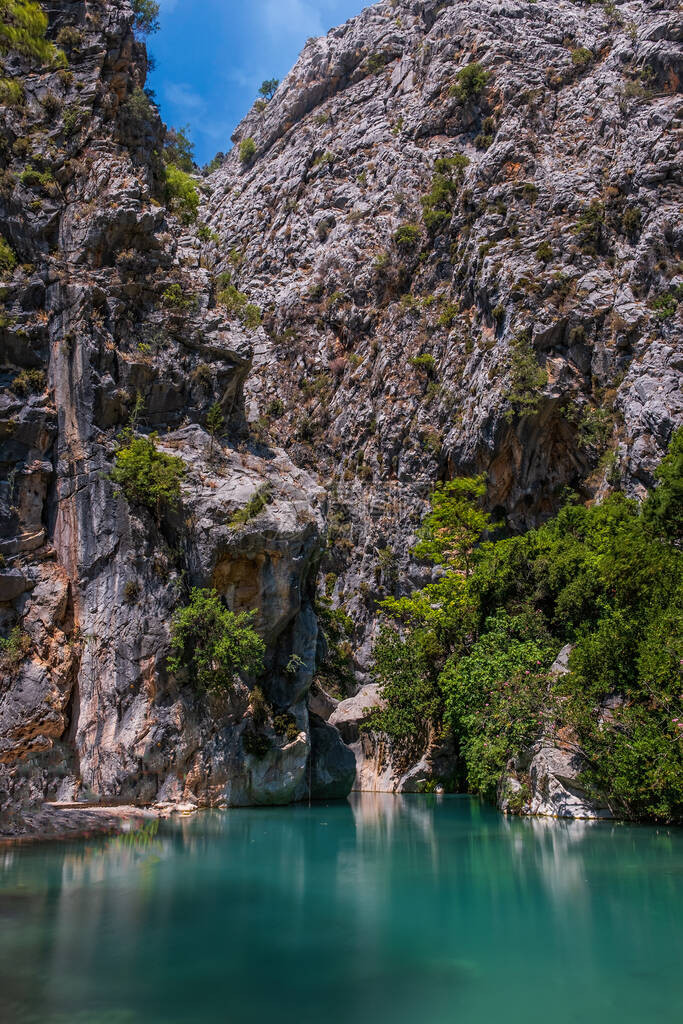 位于土耳其安塔利亚省Kemer区Beydaglari沿海公园内的Goyunuk峡谷的视图图片