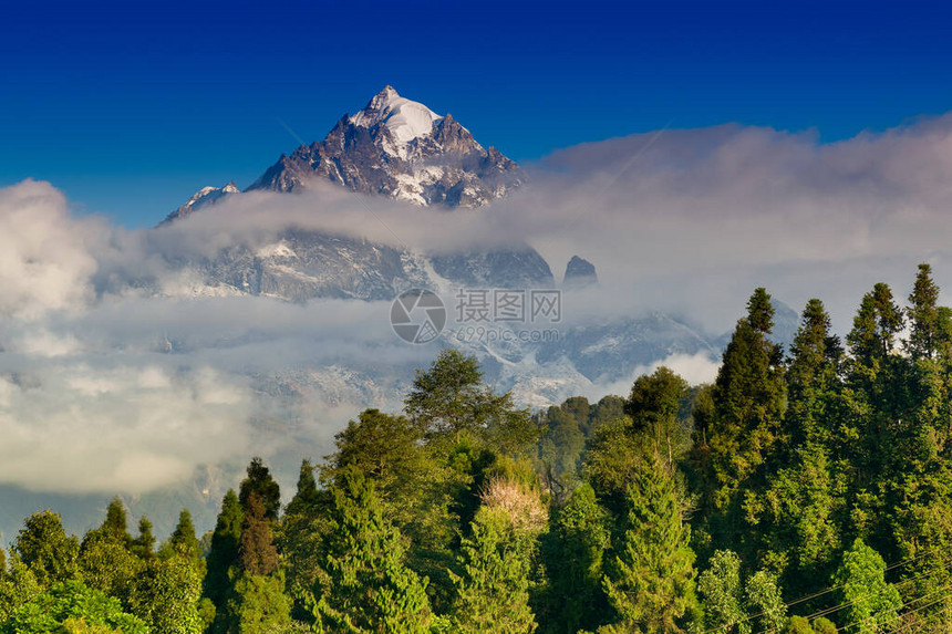 锡金拉旺喜马拉雅山脉的美丽景色图片