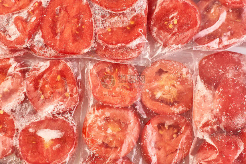 冷冻的番茄切片装在塑料袋图片