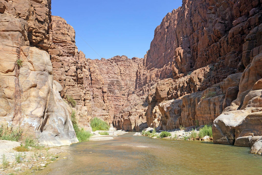 JordanWadiMujib是约旦的一个峡谷图片