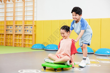沙龙活动儿童进行素质活动玩耍背景