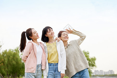 活力青年女大学生形象图片