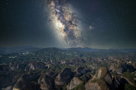 桂林丹霞地貌星空银河图片