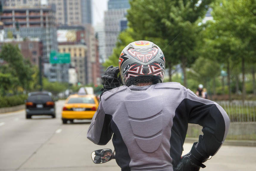 纽约市的街头骑士图片