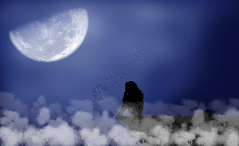 一个坐在月亮下的女孩图片
