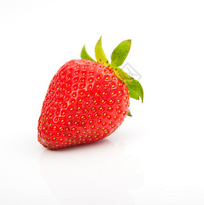 红色草莓白底隔离图片
