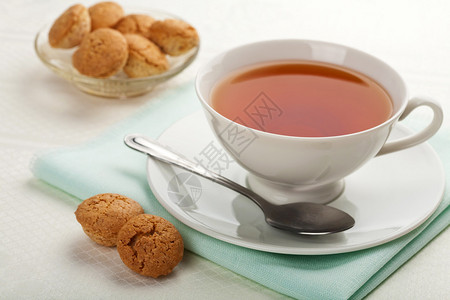 一杯茶和松饼图片
