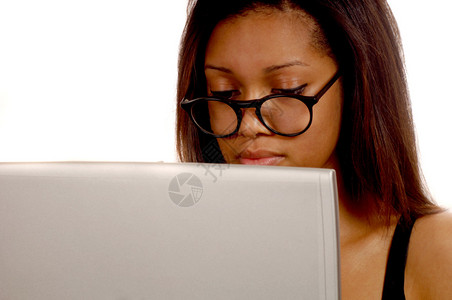 电脑上的黑人女图片